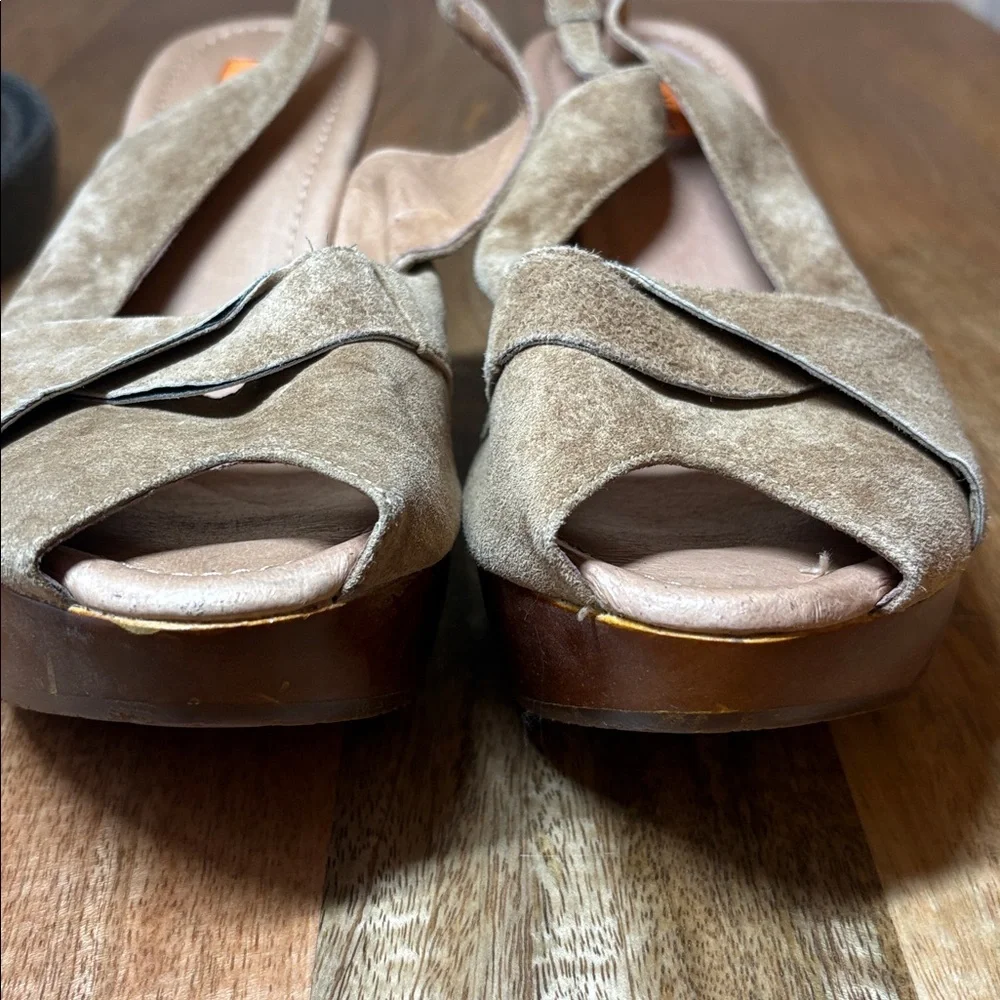 Miz Mooz Reiner Tan Suede Wood Block Heel Sandal Size 8.5
